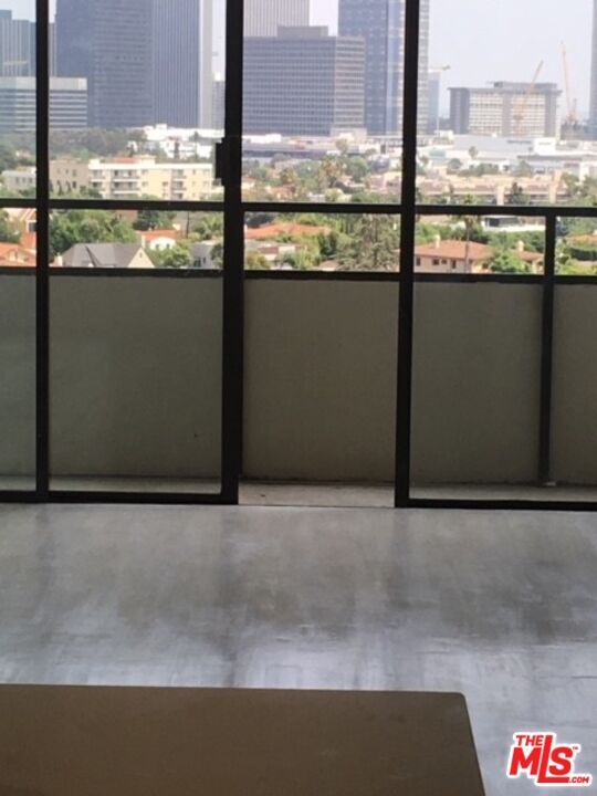 Foto del edificio - 10535 Wilshire Blvd