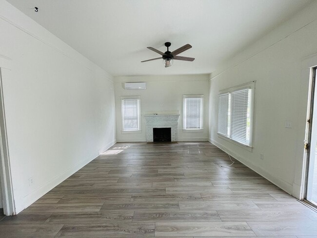 Building Photo - 802 South Blvd