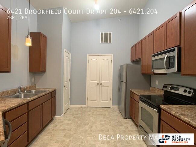 Foto del edificio - 2 Bedroom Condo