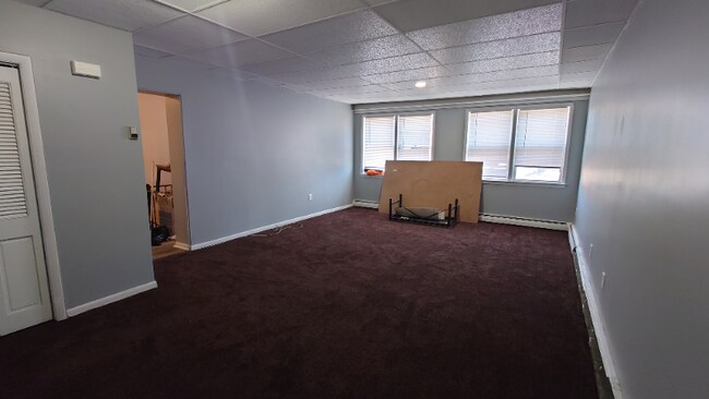 Foto del edificio - 18 S Forklanding Rd