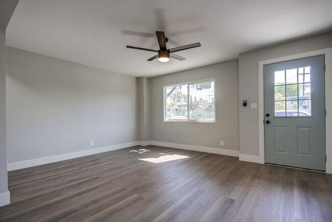 Foto del edificio - Centrally Located 2 Bedroom Single Family ...