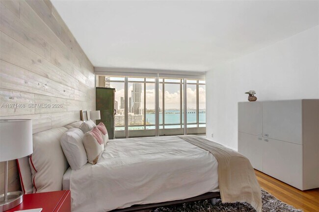 Foto del edificio - 1717 N Bayshore Dr