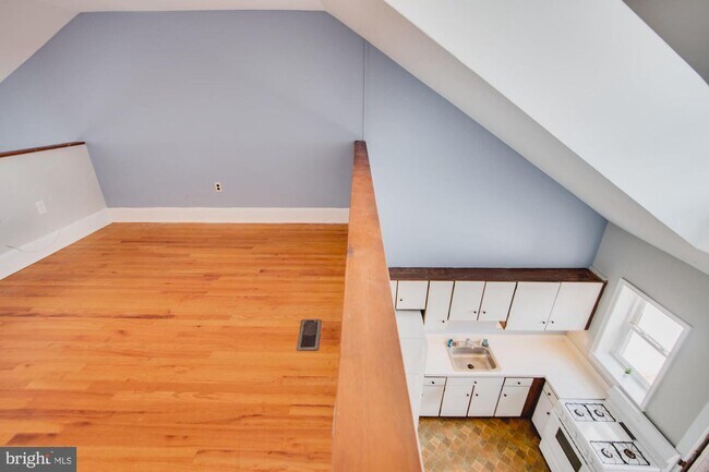 Building Photo - 607 S 10th St