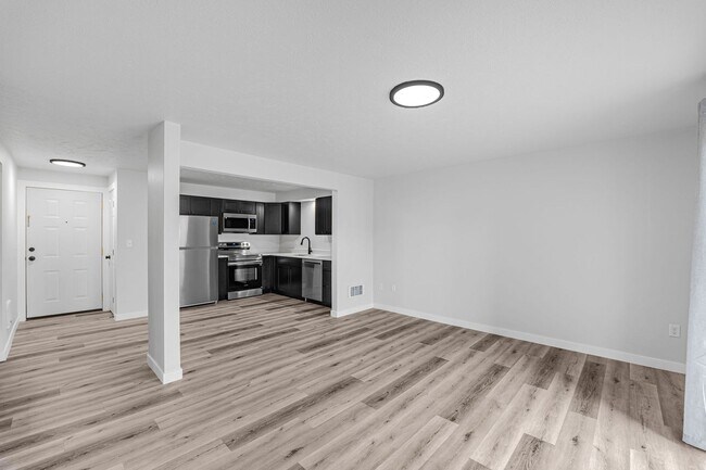 Foto del edificio - Newly Remodeled Mission Park Apartment!