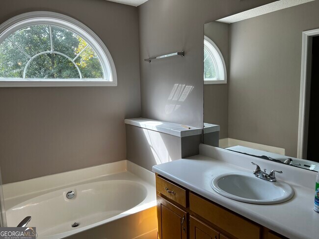 Foto del edificio - 1059 Commons Ct
