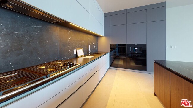 Foto del edificio - 2801 Sunset Pl