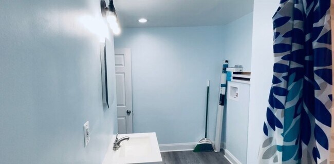 Building Photo - 23 Everett Ave