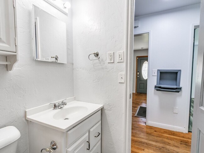 Foto del edificio - Charming 2bed home in Midwest City!