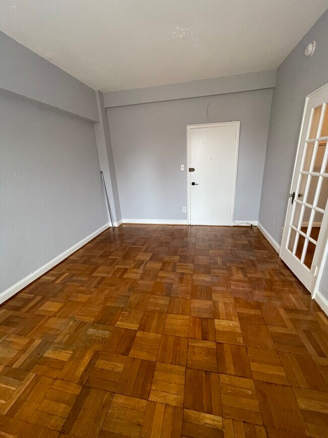 Foto del edificio - 1010 25th St NW