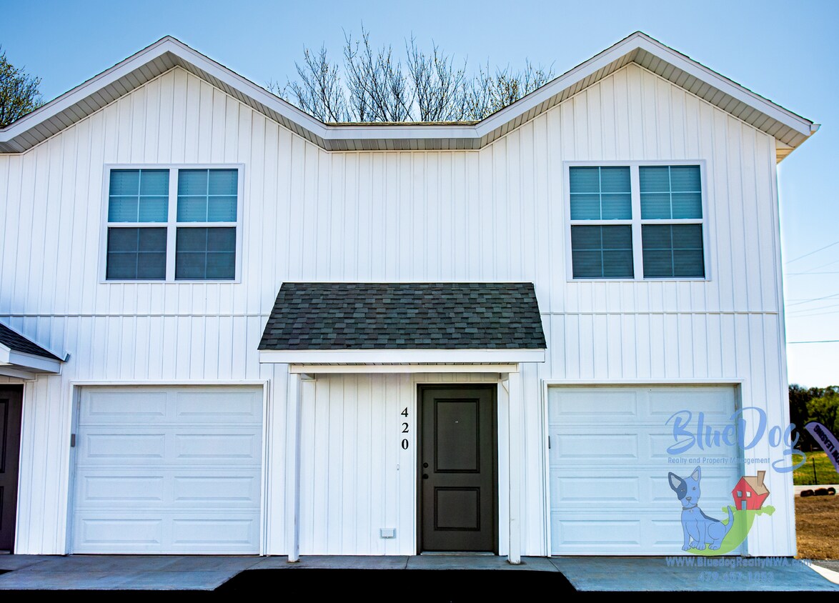 434 Blue Spgs St, Decatur, AR 72722 Townhome Rentals in Decatur AR