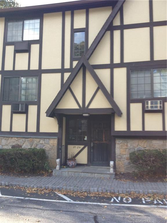 50 Aiken St Unit 211, Norwalk, CT 06851 Condo for Rent in Norwalk, CT