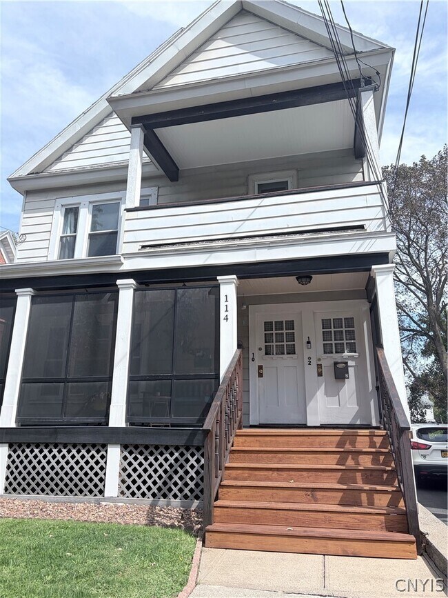 Foto del edificio - 114 Peck Ave