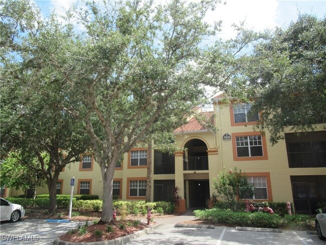Building Photo - 7925 Preserve Cir