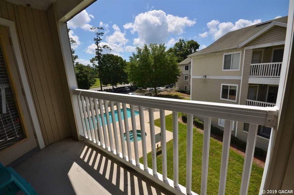 Foto principal - 4000 SW 23rd St