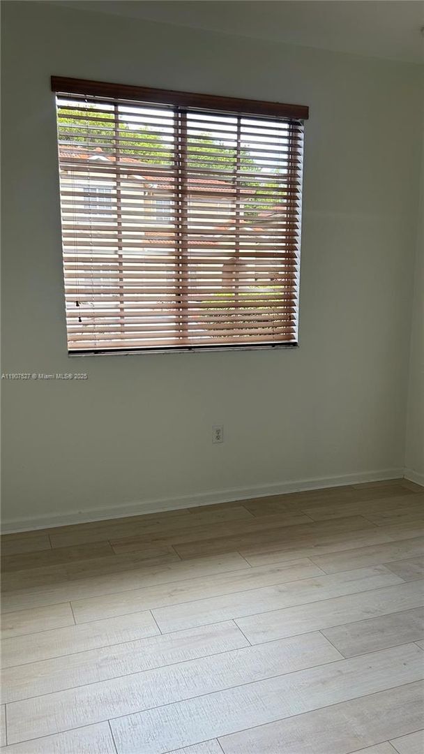 Foto del edificio - 21207 NW 14th Pl