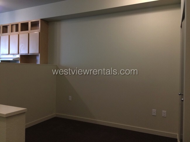 Foto del edificio - 1225 Railroad Ave