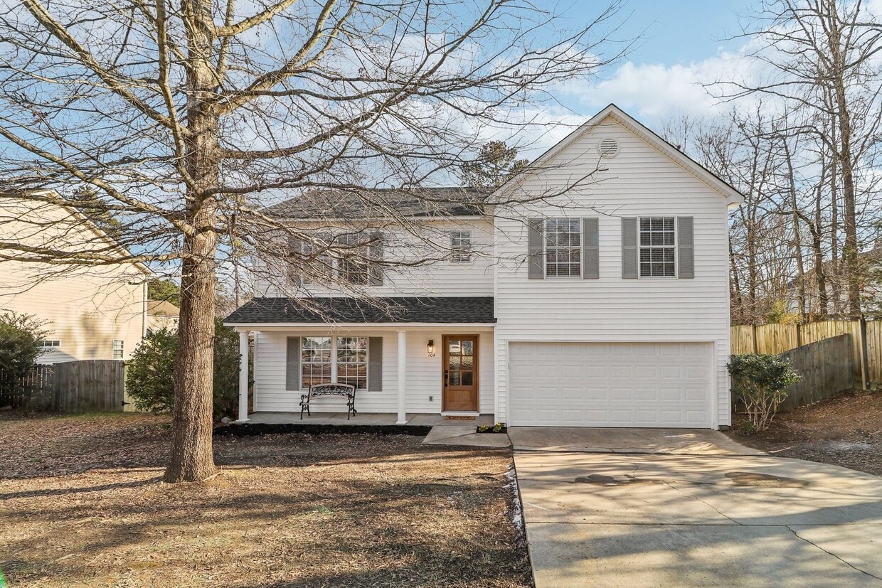 Primary Photo - NEWLY REMOLDED HOME IN CHAPIN'S EAGLE POINT