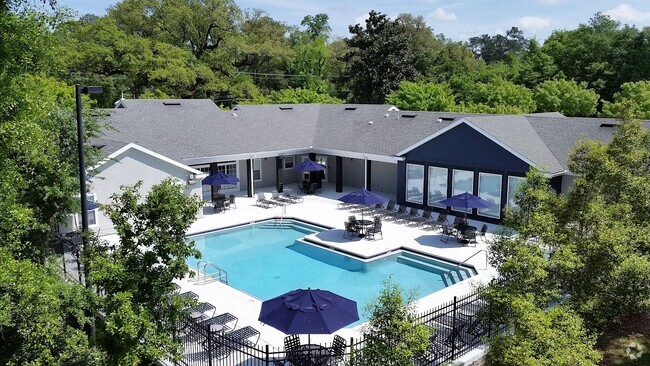 Clubhouse/Phase I Pool - The Boulevard at Tallahassee