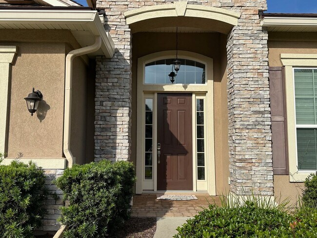 Foto del edificio - Stunning 4/4, Available Immediately, Fully...