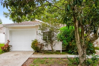 Building Photo - 565 Portland Cir