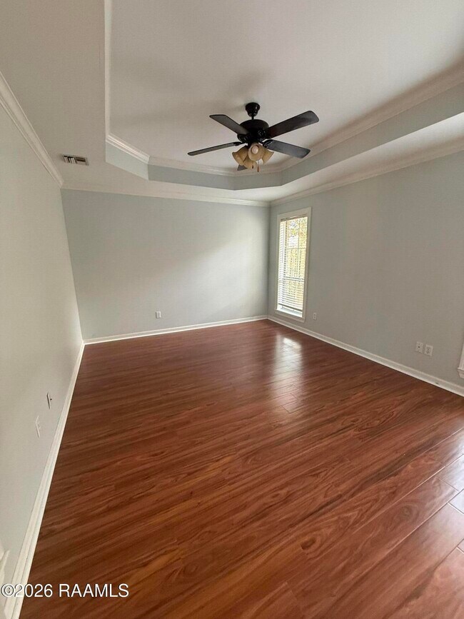 Foto del edificio - 1007 Southlake Cir