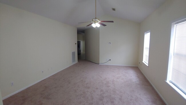 Foto del edificio - Nice 3 bedroom 2 bath home in Tuscaloosa