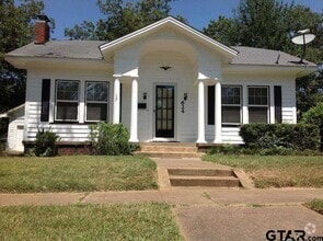 Building Photo - 624 Nacogdoches St