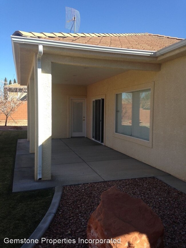 Building Photo - 3 br, 2 bath House - 2668 W. 510 N.