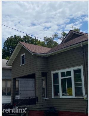 Building Photo - 817 W Armstrong Ave