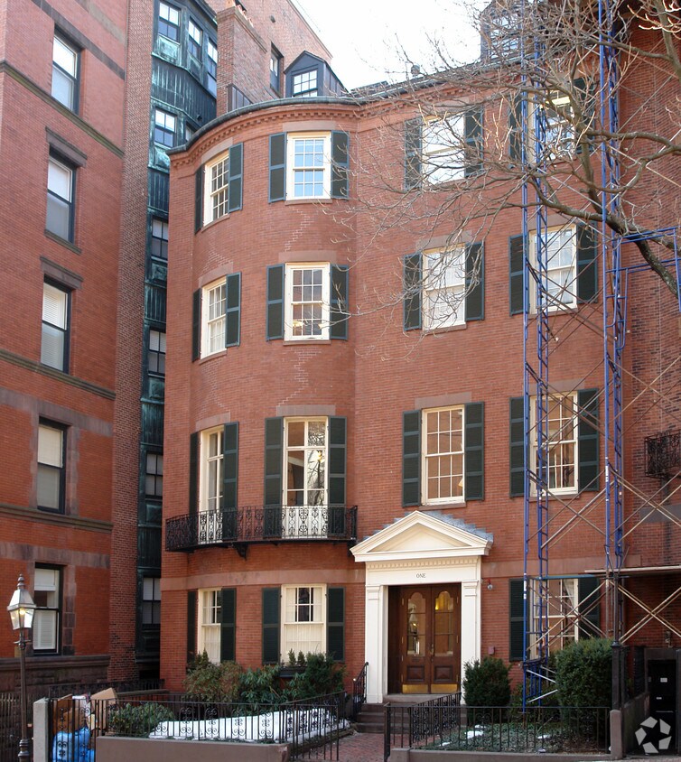 Primary Photo - 1 Joy St