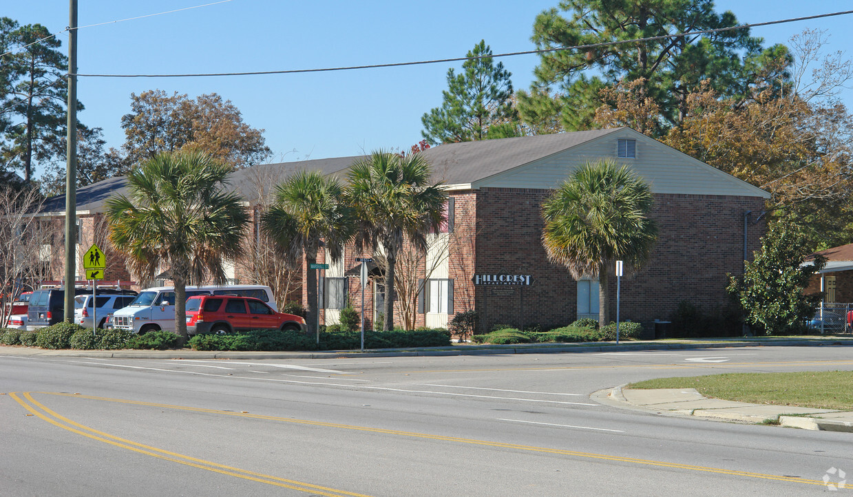 Building Photo - 1731 St Matthews Rd