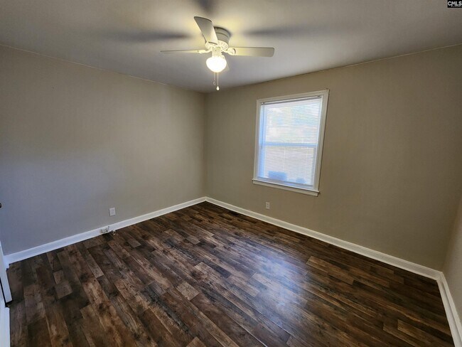 Foto del edificio - 30 Carillon Ct