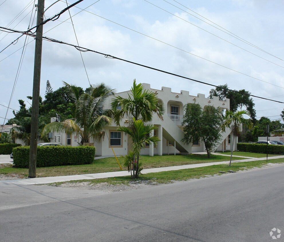Foto principal - 230 Palm Ave