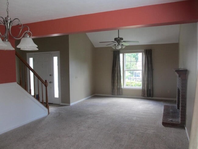 Building Photo - 175 Douglas Fir Ct