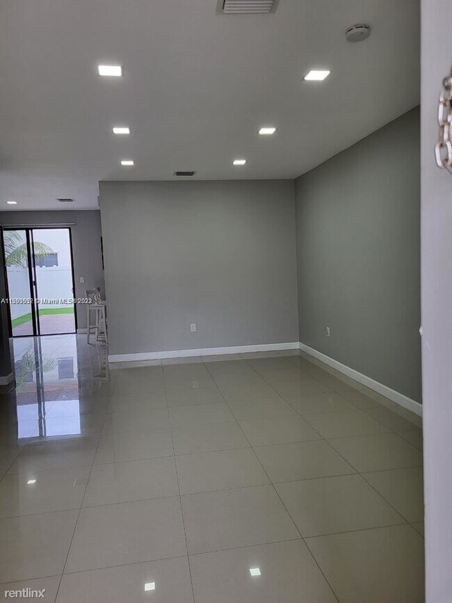 Foto del edificio - 3 br, 2.5 bath House - 3367 W 90th St