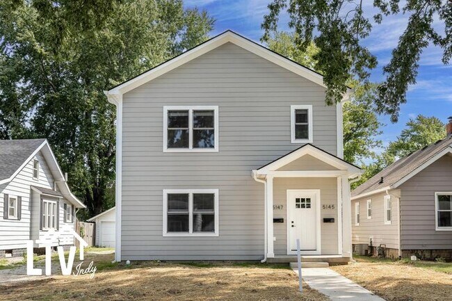 Foto del edificio - 5145-5147 Indianola Ave