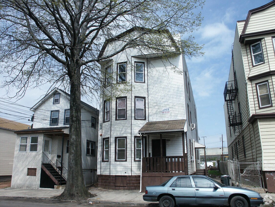 Foto del edificio - 219 Delaware St