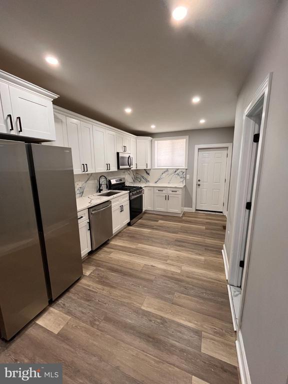 Building Photo - 2041 S Norwood St