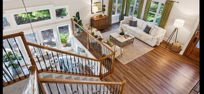 Building Photo - 52 Woodleaf Ct