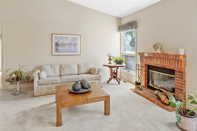 Building Photo - 3 br, 2 bath House - 8040 E Dartmouth Ave #14