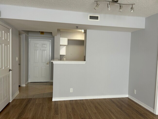 Foto del edificio - 5809 Nicholson Ln