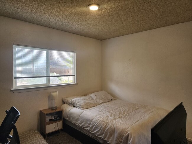 Building Photo - 1319 Langley Dr