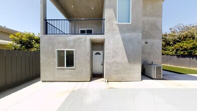 Building Photo - 6154 Dorothy Dr