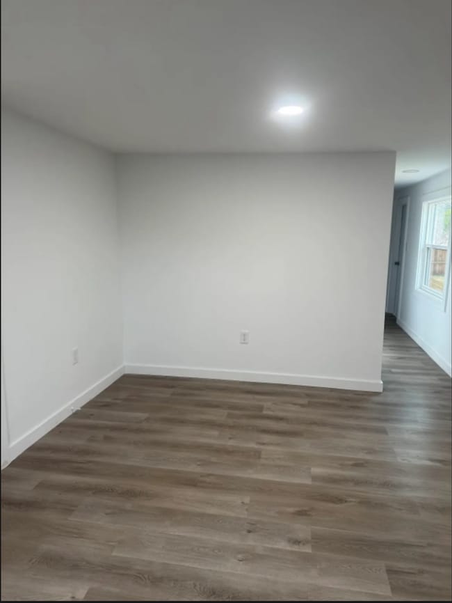 Building Photo - Newly remodeled home is located in Lancaster, SC 29720.