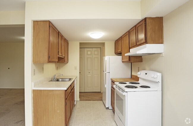 1HAB, 1BA_851SF - Carpenter Village Apartments