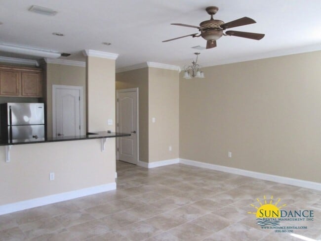 Foto del edificio - Lovely 3 Bedroom End-Unit Townhouse in Destin