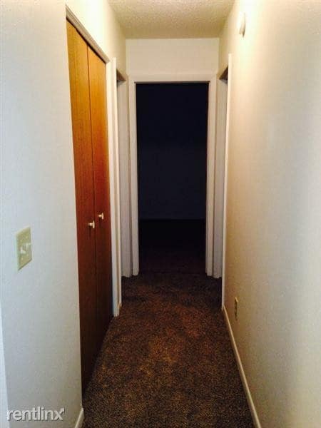Building Photo - 2 bedroom in Gaylord MI 49735