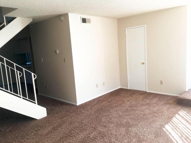 Foto del edificio - 4213 Savannah Ln