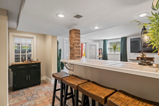 Building Photo - 75 State Rd 1441