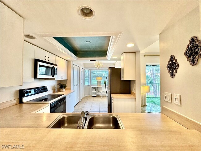 Foto del edificio - 7340 Glenmoor Ln
